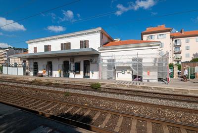 Gare de Golfe Juan Vallauris